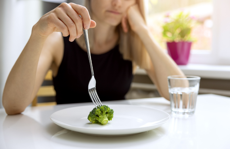 young women experiencing eating disorders